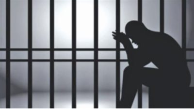 حبس عصابة موظفى البنوك المزيفة فى المنيا