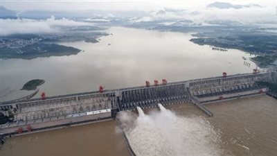 دولة آسيوية تعتزم بناء أكبر سد مائي في العالم