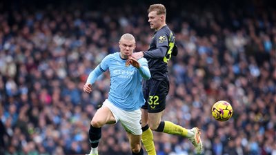 تعادل إيجابي بين مانشستر سيتي وإيفرتون في الشوط الأول 