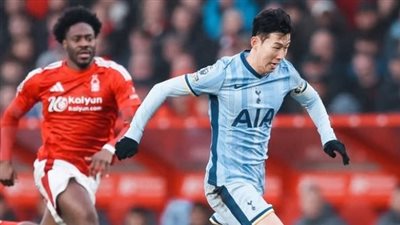 الدوري الإنجليزي، نوتنجهام يتقدم على توتنهام 1-0 في الشوط الأول 