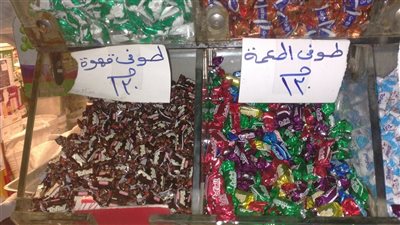 أسعار حلوى رأس السنة في أسواق باب البحر.. الطوفي بـ 150 جنيها والشيكولاتة بـ 200.. وهذه أهم النصائح للمستهلكين (صور)