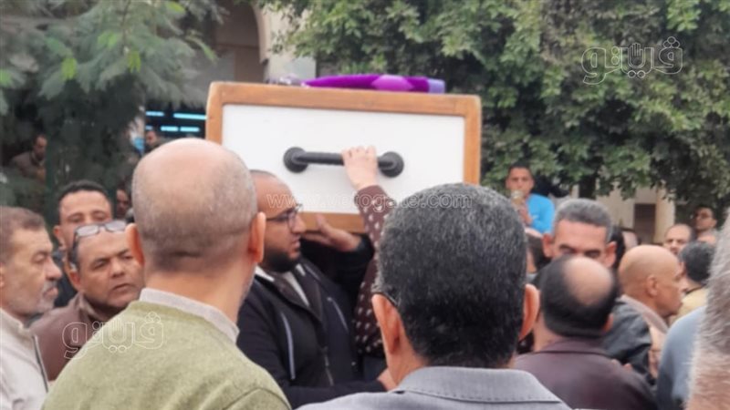  دفن جثمان الدكتور