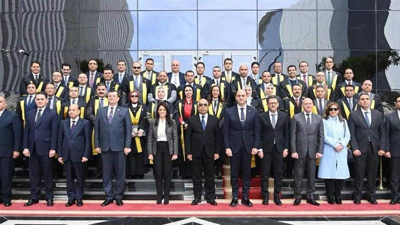 صورة تذكارية بعد