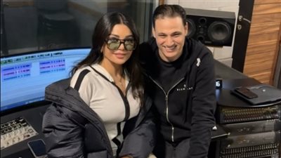 هيفاء وهبي في الإستوديو لتجهيز أغنية جديدة