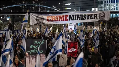 عائلات الأسرى الإسرائيليين تدعو للتظاهر غدا للمطالبة بصفقة تبادل