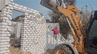 محافظ الإسماعيلية يتابع جهود المدن والمراكز فى التصدي لمخالفات البناء (صور) 