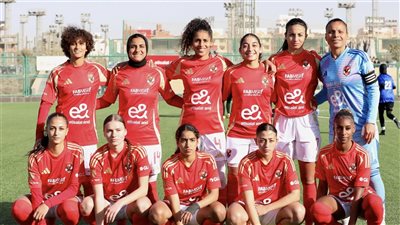 الأهلي يضرب الطيران بثلاثية في الشوط الأول بدوري الكرة النسائية 