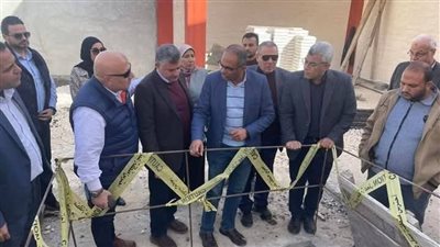نائب وزير الإسكان يتفقد مشروعات الصرف الصحي بدمياط 