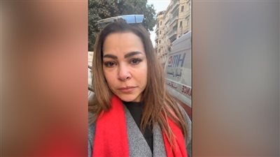 بعد انهيارها بسبب مرض والدها، من هي ألفت عمر؟ 