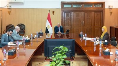 وزير الري يتابع أعمال هيئة المساحة والرؤية المستقبلية لتطويرها 