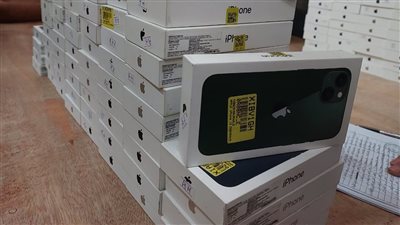 سوق الهواتف المستوردة يخالف التوقعات، تجار يرفعون أسعار الأجهزة 30٪ وآخرون يوقفون البيع