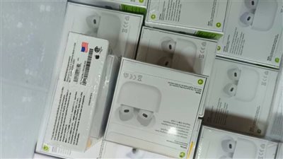 جمارك السلوم تحبط تهريب سماعات آيفون مستحقاتها 816 ألف جنيه 