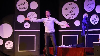 صندوق مكافحة الإدمان ينظم عرضا مسرحيا لأبناء المناطق المطورة