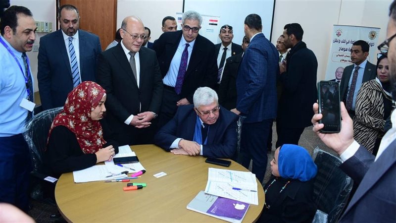 وزير التعليم ورئيس