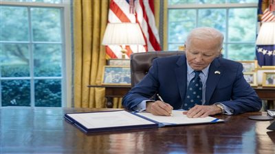 تقارير: إدارة بايدن تسعى للاعتراف بحكومة سوريا الجديدة قبل تنصيب ترامب