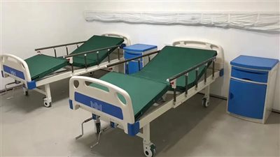 رئيس مدينة قوص يتفقد المستشفى المركزي في جولة مفاجئة للاطمئنان على سير العمل