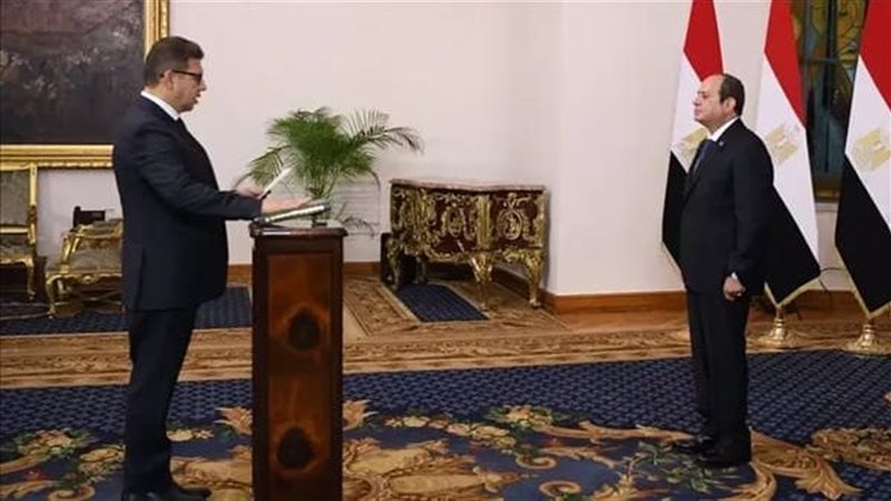 أداء رئيس المخابرات