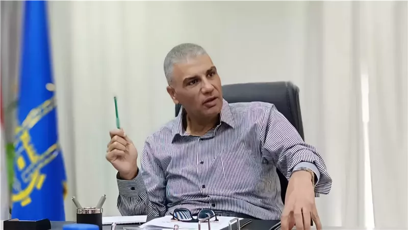 محافظ أسوان