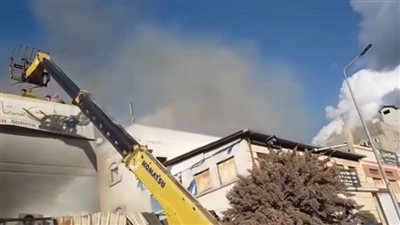 الحماية المدنية تنقذ 10 عمال حاصرتهم النيران داخل مصنع أثاث بدمياط 