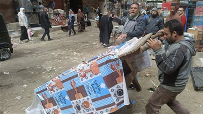 الجيزة تشن حملة مكبرة لإزالة الإشغالات في فيصل والهرم (صور)