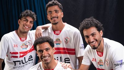 الزمالك يظهر بقميصه الجديد في مباراة الاتحاد السكندري (صور) 