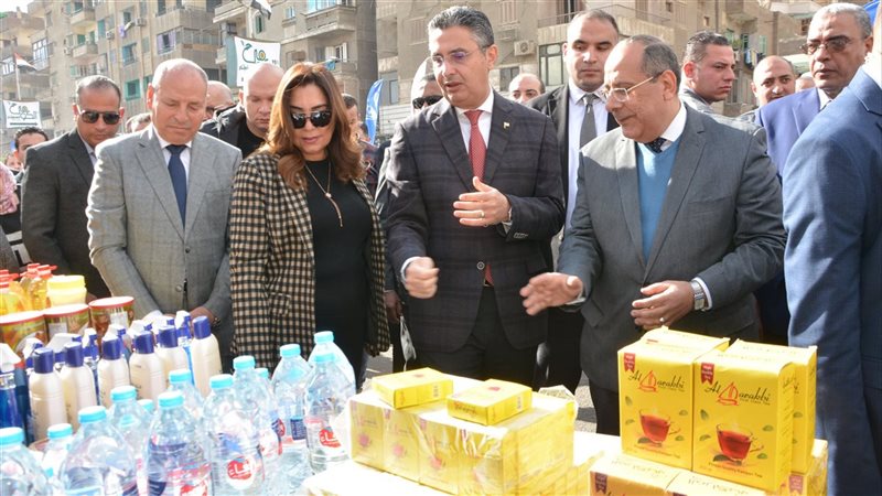 وزير التموين خلال