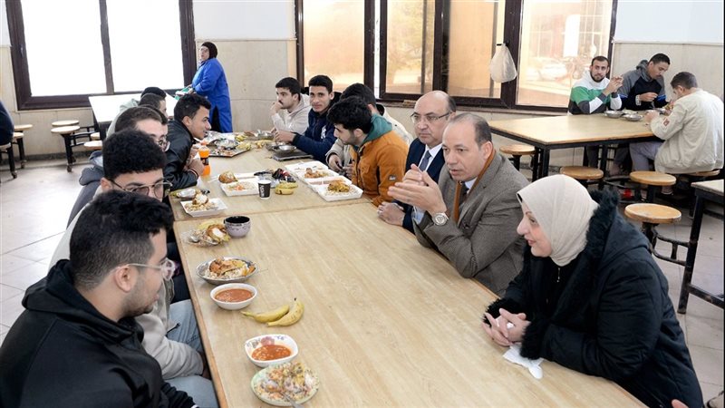 جولة رئيس جامعة المنصورة