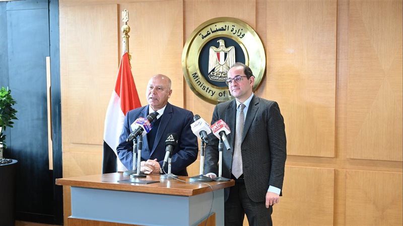 وزيرى الصناعة والمالية