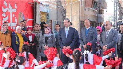 محافظ دمياط يتفقد خدمات المبادرة الرئاسية 
