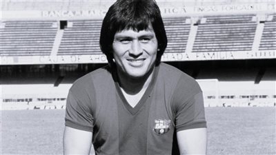 وفاة مهاجم برشلونة السابق هوجو سوتيل