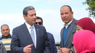 محافظ دمياط يتفقد كورنيش النيل ونقطة الإطفاء بمدينة الزرقا