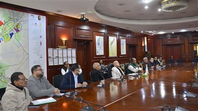 محافظ الأقصر يعقد اجتماعًا طارئًا لمناقشة استعدادات مواجهة الكوارث