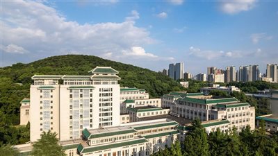 بروتوكول تعاون بين جامعتى بنها الأهلية ووهان الصينية لتدريب طلاب الطب 