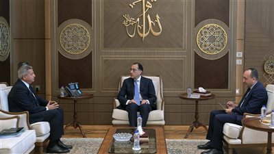 أول تعليق لمدبولي بشأن قرارات 