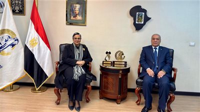 رئيس هيئة النيابة الإدارية يلتقي برئيسة المجلس القومي للمرأة