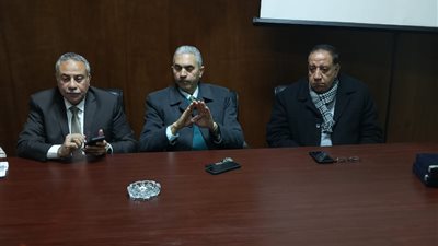 نقابة الصحفيين بالإسكندرية تكرم وكيل التموين تقديرًا لجهوده