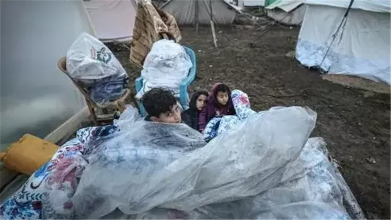 معاناة الفلسطينيين