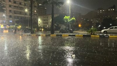 طقس متقلب وأمطار متوسطة وارتفاع الأمواج، منخفض جوي يضرب الإسكندرية