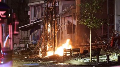 وسط هرولة الملايين للملاجئ، انفجارات تضرب وسط إسرائيل وتعليق رحلات مطار بن جوريون (فيديو)