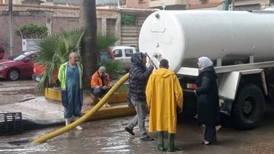 محافظ الإسكندرية يتابع جهود مواجهة سوء الأحوال الجوية