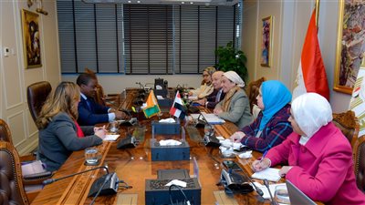 مصر وكوت ديفوار يبحثان تعزيز التعاون في مجال البيئة والمناخ