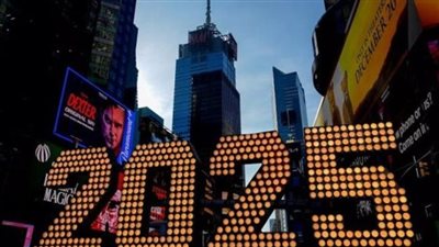 نيوزيلندا، أول دولة تستقبل العام الجديد بالاحتفالات والألعاب النارية (فيديو وصور)