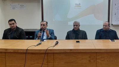 وكيل الصحة بالبحيرة يتابع مع مديري المستشفيات استعدادات استقبال العام الجديد 