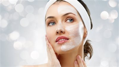 للاحتفال برأس السنة، 9 خطوات لإعداد البشرة باستخدام المواد الطبيعية