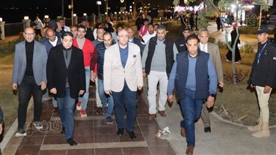 محافظ بني سويف يتفقد الممشى السياحي ويهنئ المواطنين بالعام الجديد