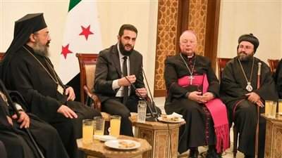 أحمد الشرع يستقبل وفدا من الطائفة المسيحية في دمشق (صور)