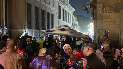 بالرقص والموسيقى، المصريون يحتفلون برأس السنة في شوارع القاهرة (فيديو وصور)