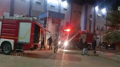 المعمل الجنائي يعاين حريق أسفر عن إصابة 3 أشخاص في كرداسة