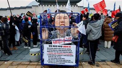 هل يحضر رئيس كوريا الجنوبية الجلسة الأولى لمحاكمة عزله؟