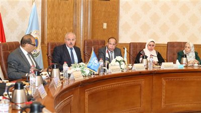 استكمال تجهيزات المعامل بجامعة الإسماعيلية الأهلية استعدادًا للامتحانات (صور)